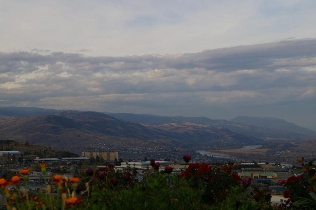 Maverick Motor Inn And Waterslide Kamloops Extérieur photo