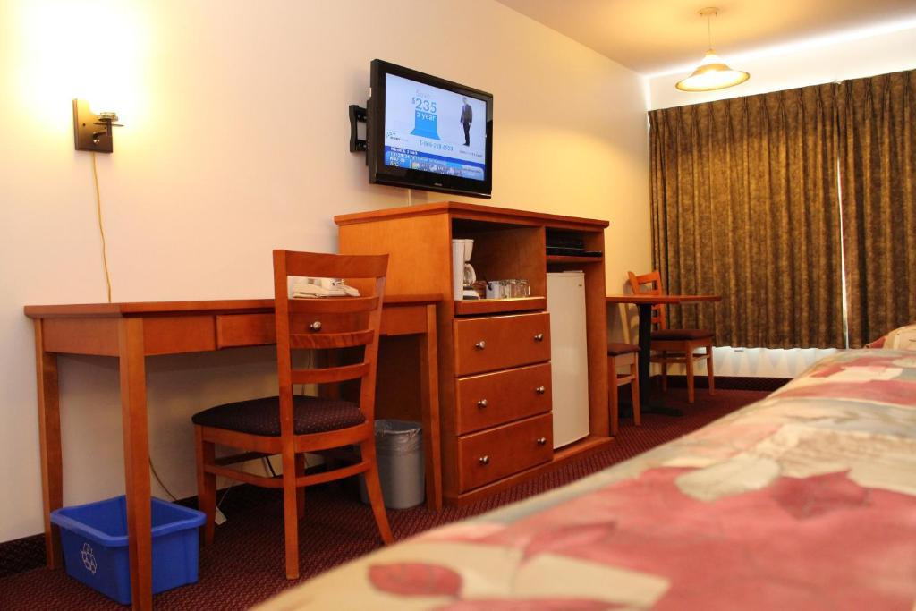Maverick Motor Inn And Waterslide Kamloops Chambre photo